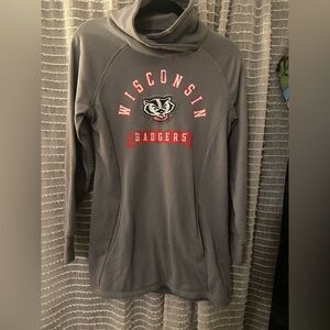 Wisconsin Badgers Gray Sweatshirt